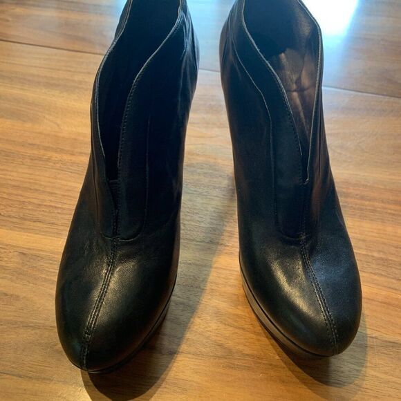 Nine west, leather, bootie, platform stiletto heel sz 8 M, black, EUC - Picture 5 of 16